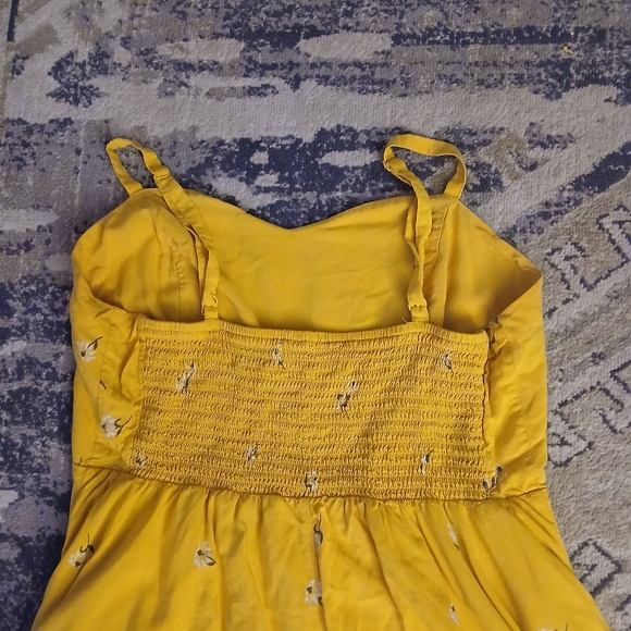Old Navy Bright Yellow Floral Womens Fit And Flare Cami Dress - Picture 4 of 5